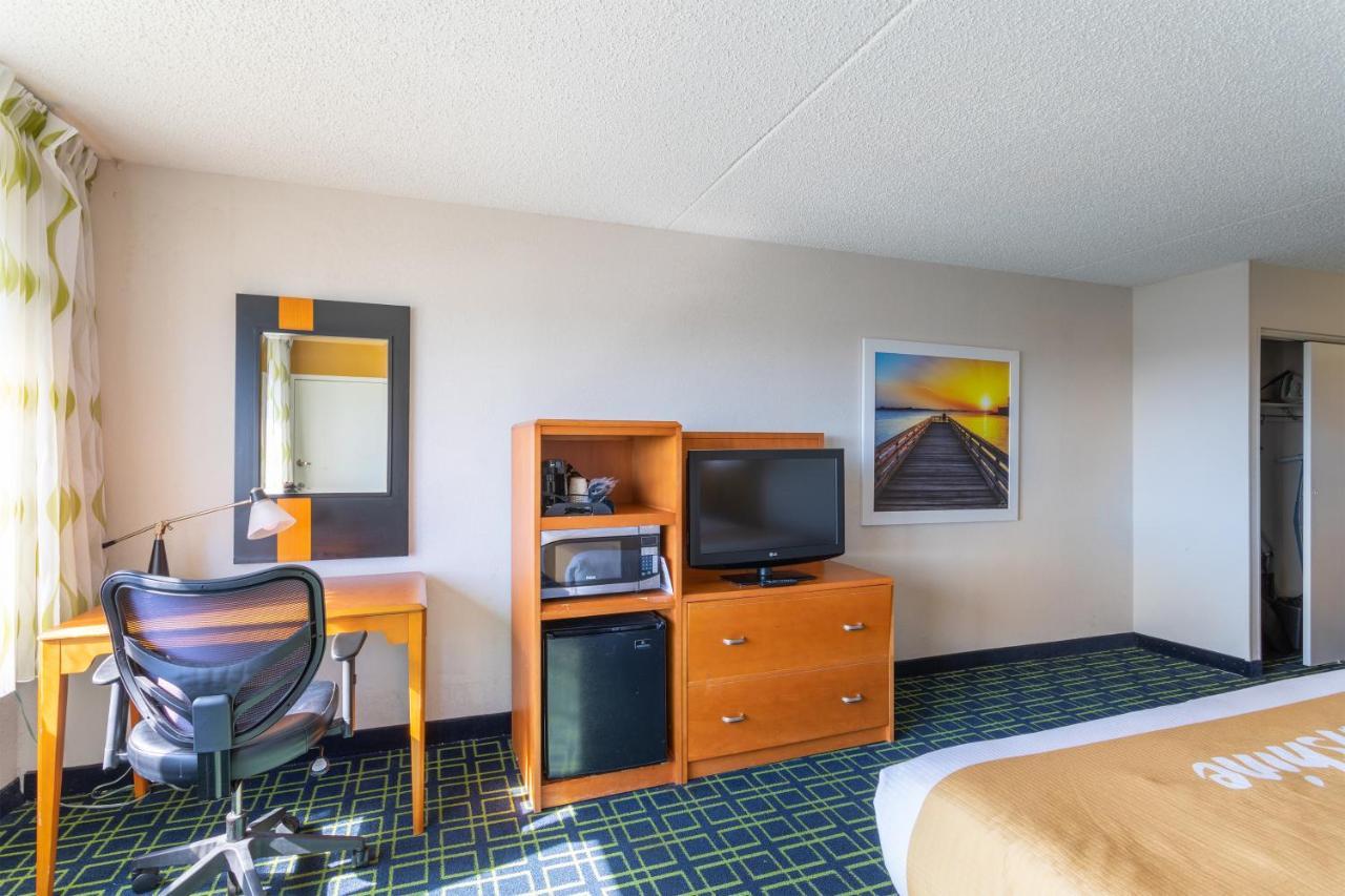 Days Inn By Wyndham Absecon Atlantic City Area Dış mekan fotoğraf