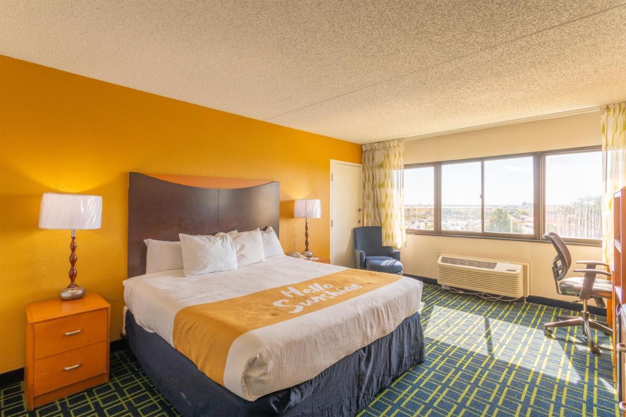 Days Inn By Wyndham Absecon Atlantic City Area Dış mekan fotoğraf