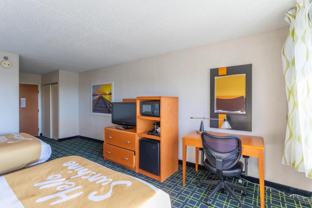 Days Inn By Wyndham Absecon Atlantic City Area Dış mekan fotoğraf