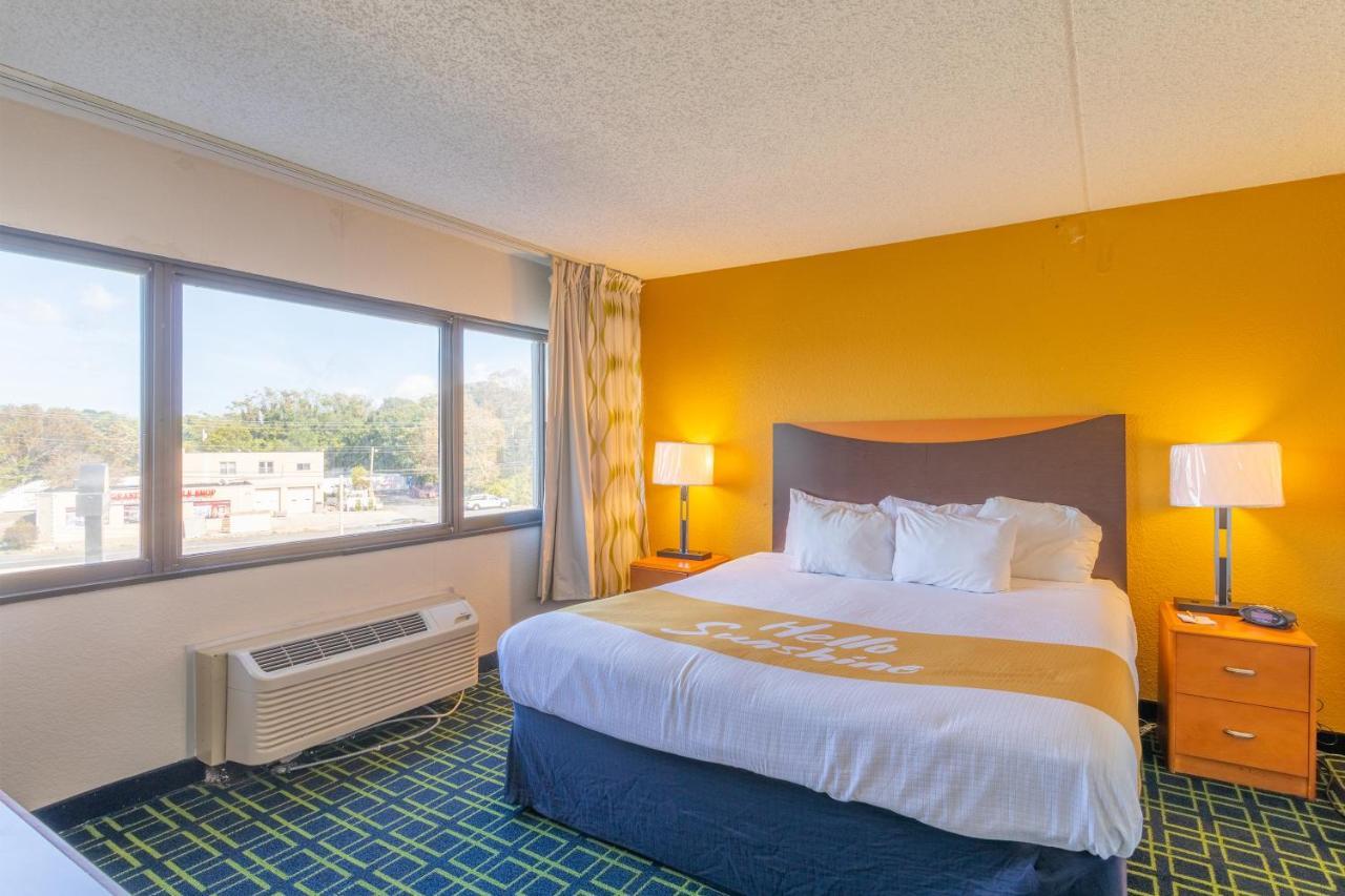Days Inn By Wyndham Absecon Atlantic City Area Dış mekan fotoğraf