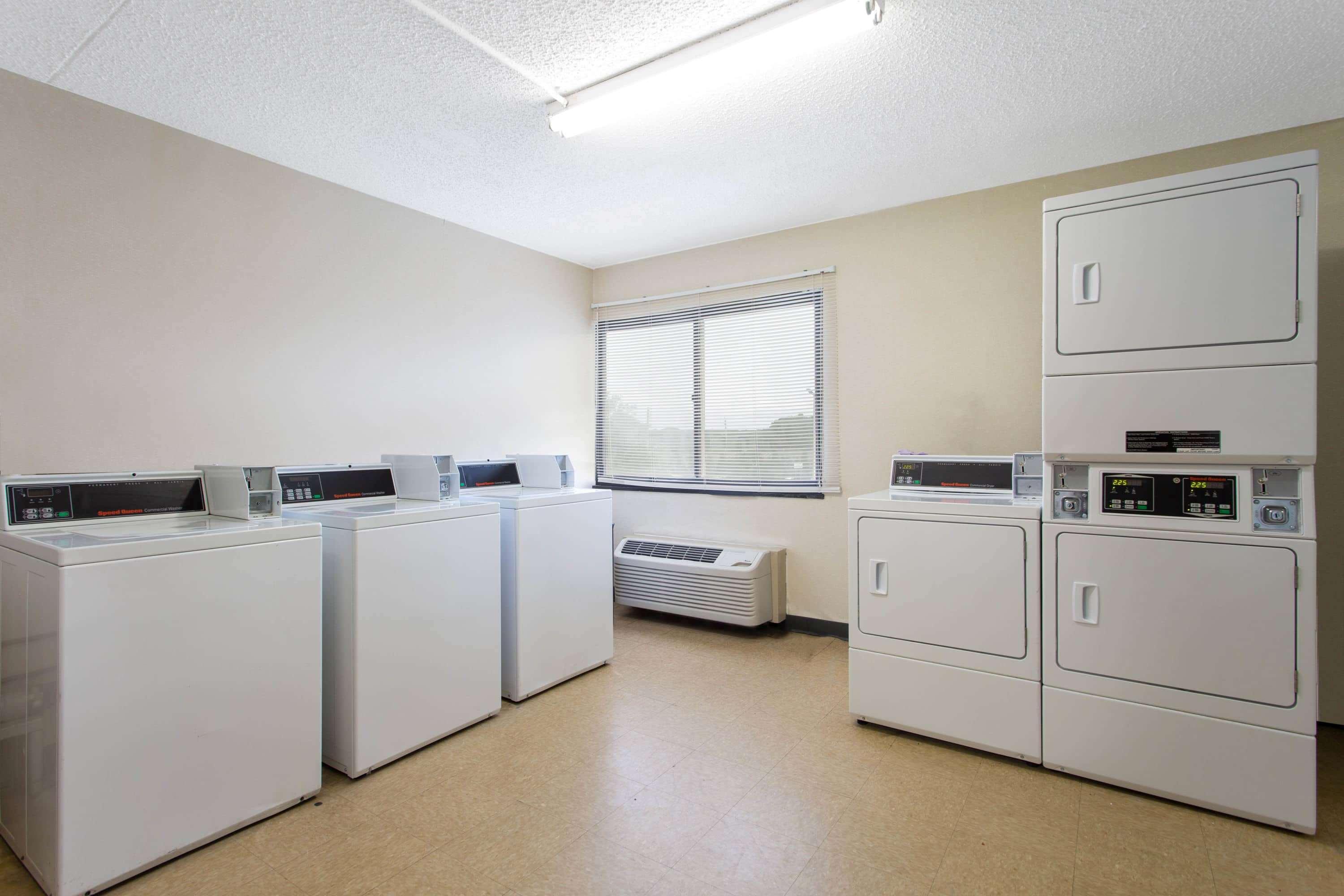 Days Inn By Wyndham Absecon Atlantic City Area Dış mekan fotoğraf